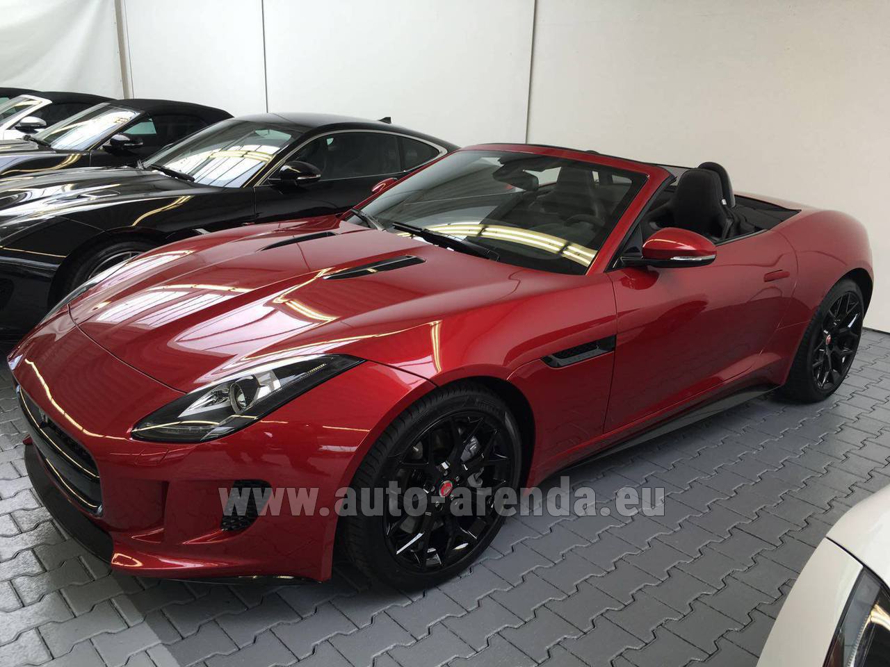 Rent Jaguar FType Cabrio 3.0 in Genève Aéroport (GVA) AutoArenda