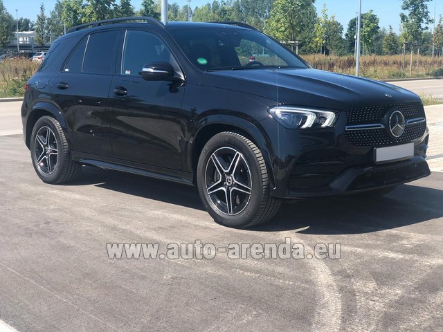 Rental Mercedes-Benz GLE 450 4MATIC AMG equipment in Aéroport Chambéry Savoie Mont Blanc (CMF)