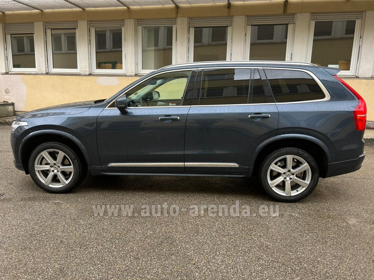 Аренда Volvo XC90 DIESEL B5 AWD 5+2 мест в аэропорту Женева (GVA) |  Авто-Аренда